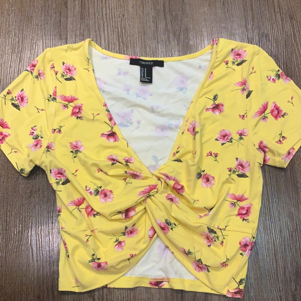 Floral Yellow Twist Front Crop